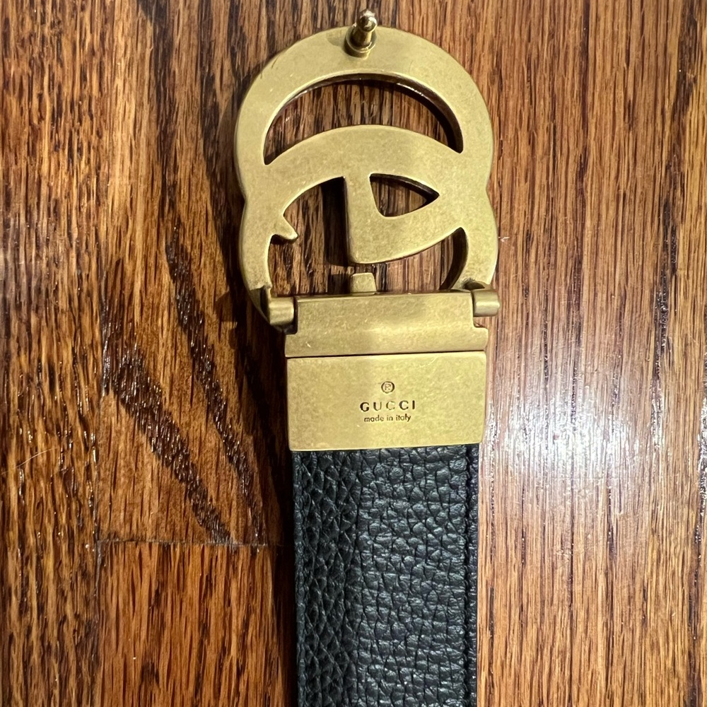 Men’s Gucci Leather Belt with Gold Buckle - Black and Brown Reversible!!!